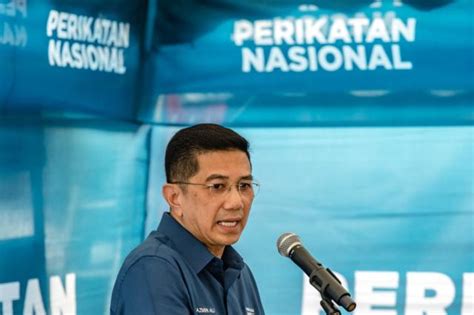azminrv|Azmin Ali calls time.